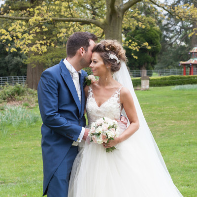Sculpture Gallery wedding in spring.