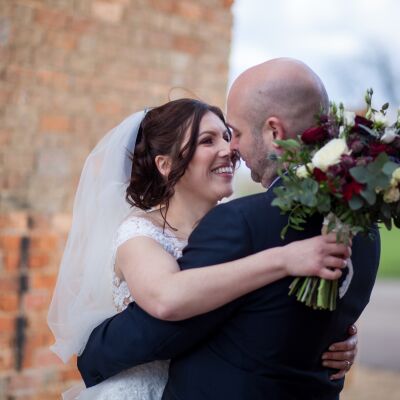My approach to capturing winter wedding as a wedding photographer