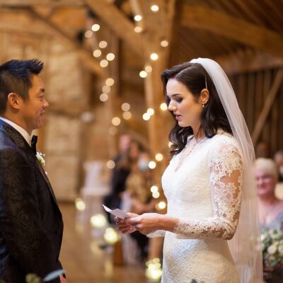 My approach to capturing winter wedding as a wedding photographer