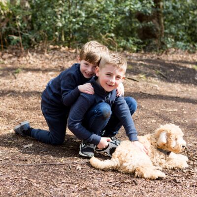 Book your  mini family photo shoot!